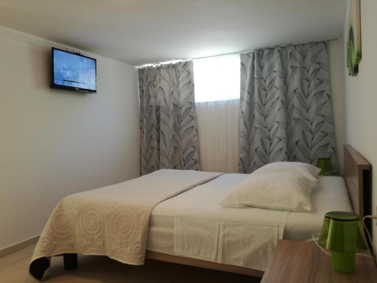 Apartman Anni Διαμέρισμα Πόρετς Εξωτερικό φωτογραφία
