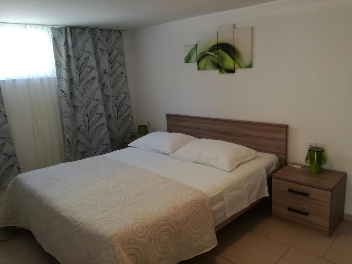 Apartman Anni Διαμέρισμα Πόρετς Εξωτερικό φωτογραφία